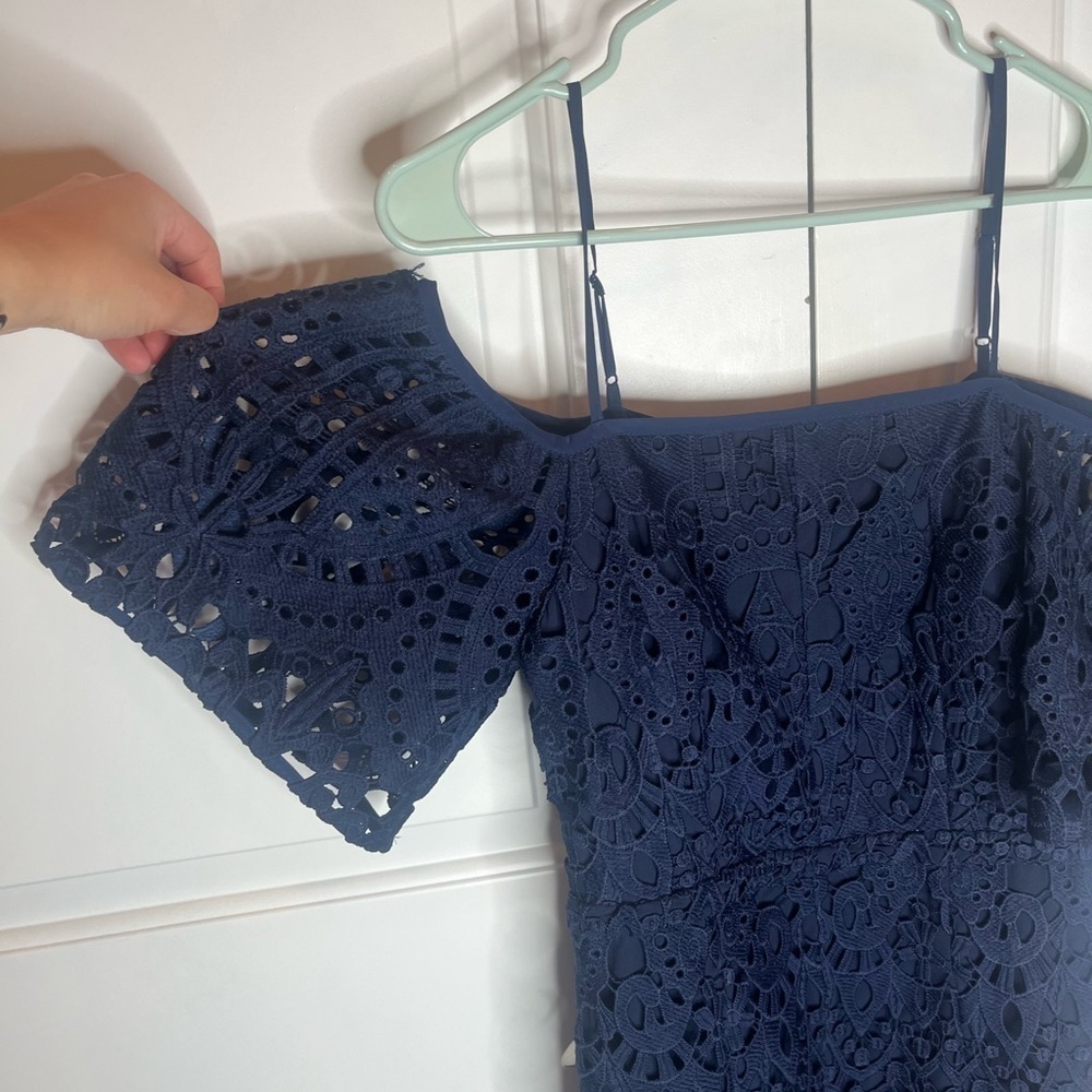 Chelsea 28 Off Shoulder Navy Lace Dress Size Small - Picture 8 of 9